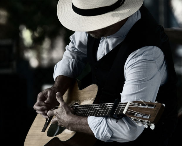 play blues festival